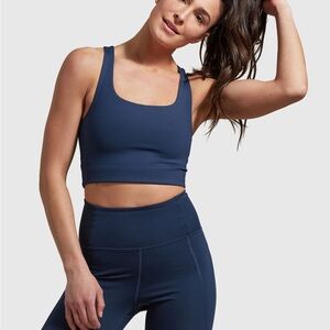 Girlfriend Collective Set - Paloma bra (S) & High Rise Run Shorts (M) - Midnight